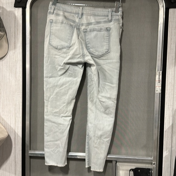 LOFT Jeans - Picture 3 of 6